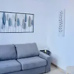 Dolmen Adrien 4 *