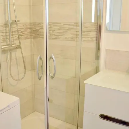 Dolmen Adrien 4 トゥール