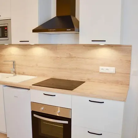 Dolmen Adrien 4 Apartment Tours