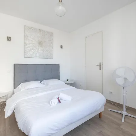 Dolmen Adrien 4 Apartment Tours